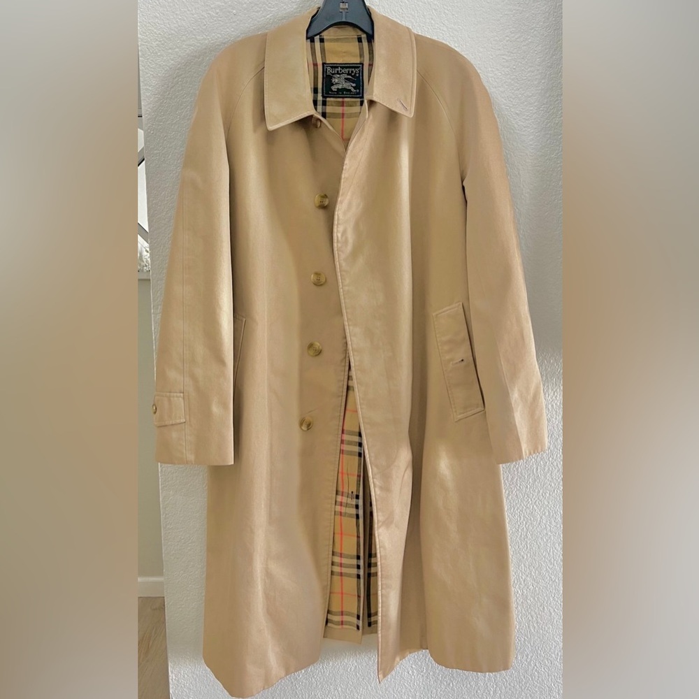 Vintage Burberry Men's Coat size Reg 40